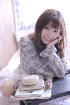 吃她剩下的面條